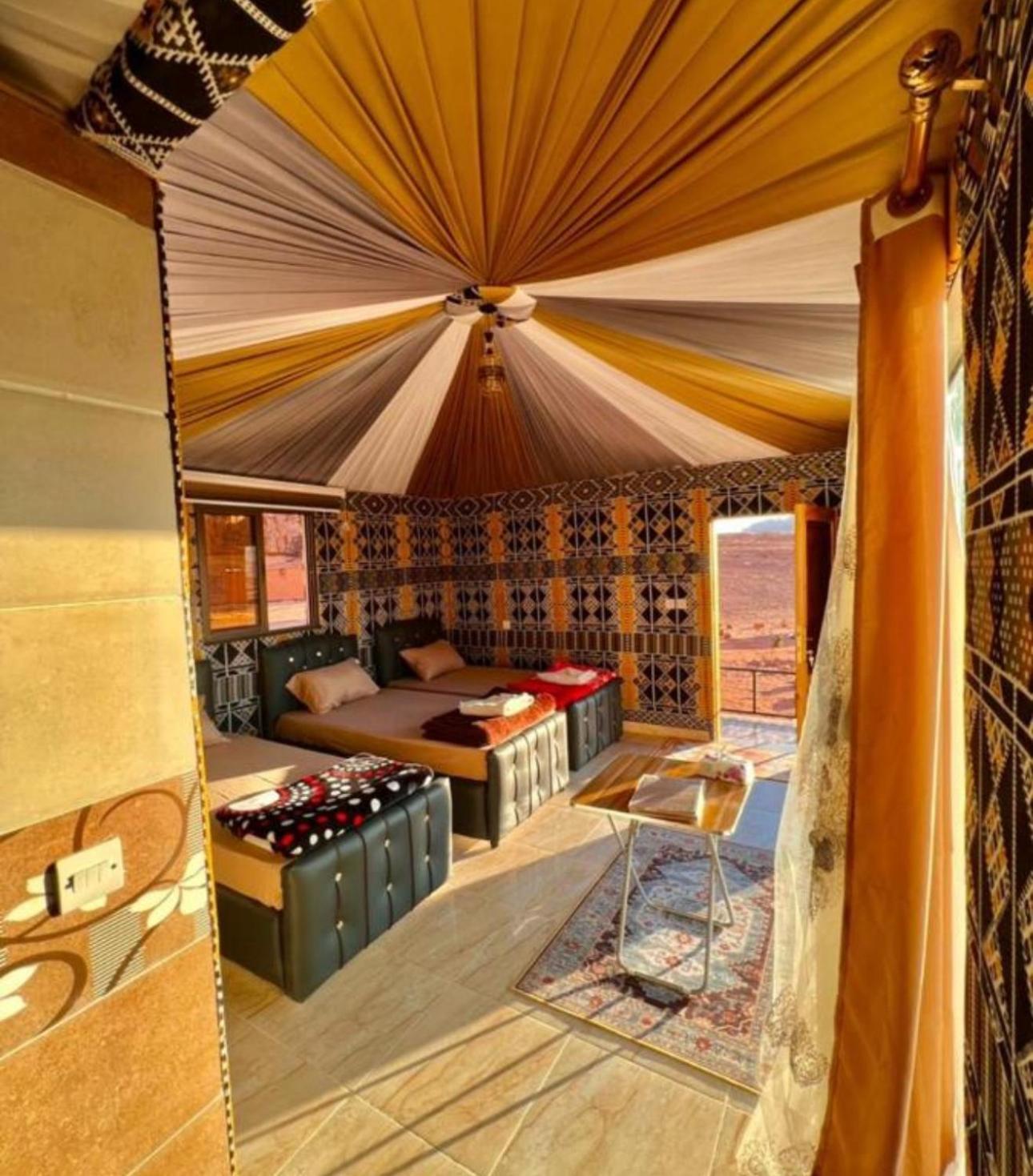 Rum Flower Bubbles Luxury Camp وادي رم المظهر الخارجي الصورة