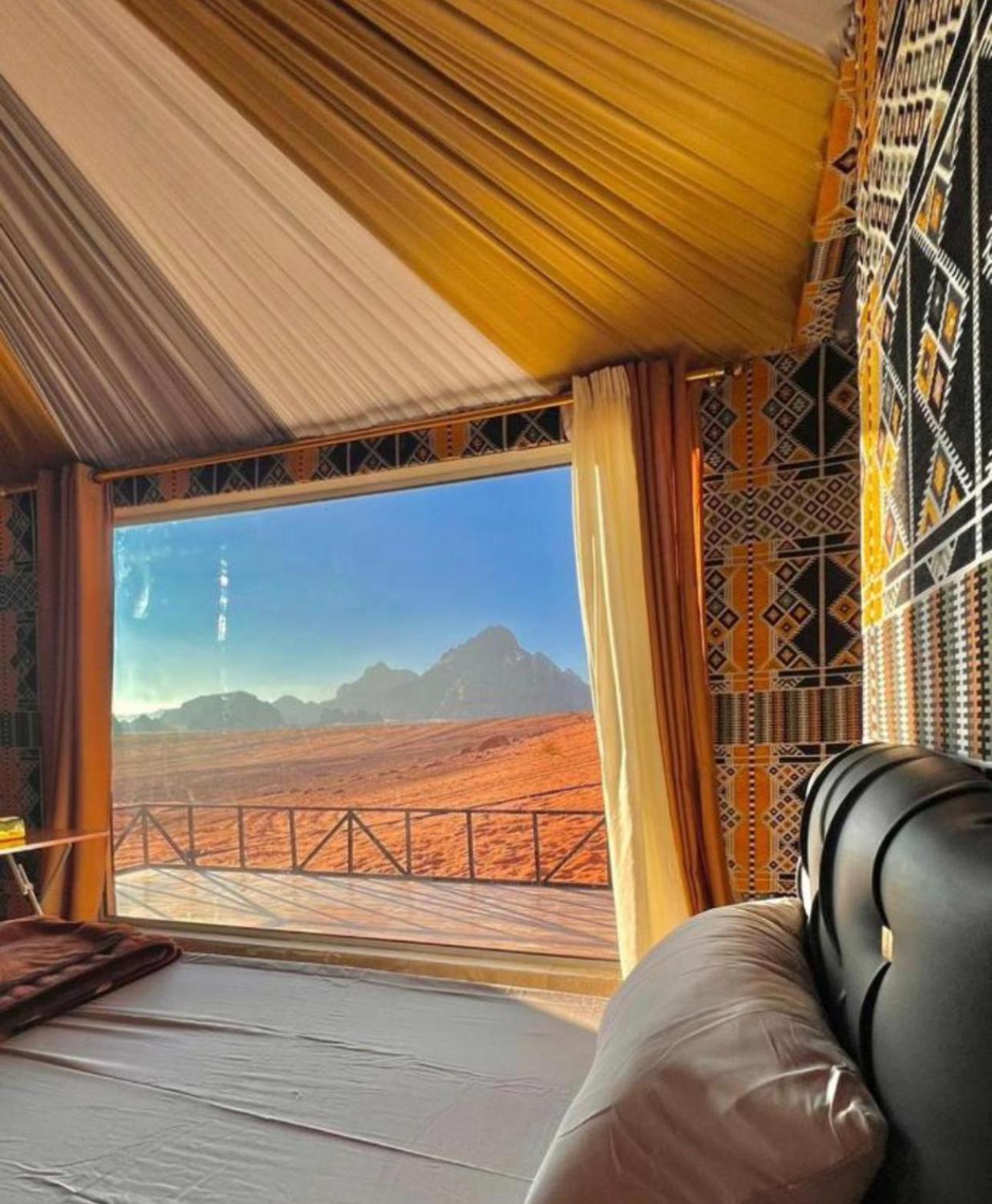 Rum Flower Bubbles Luxury Camp وادي رم المظهر الخارجي الصورة