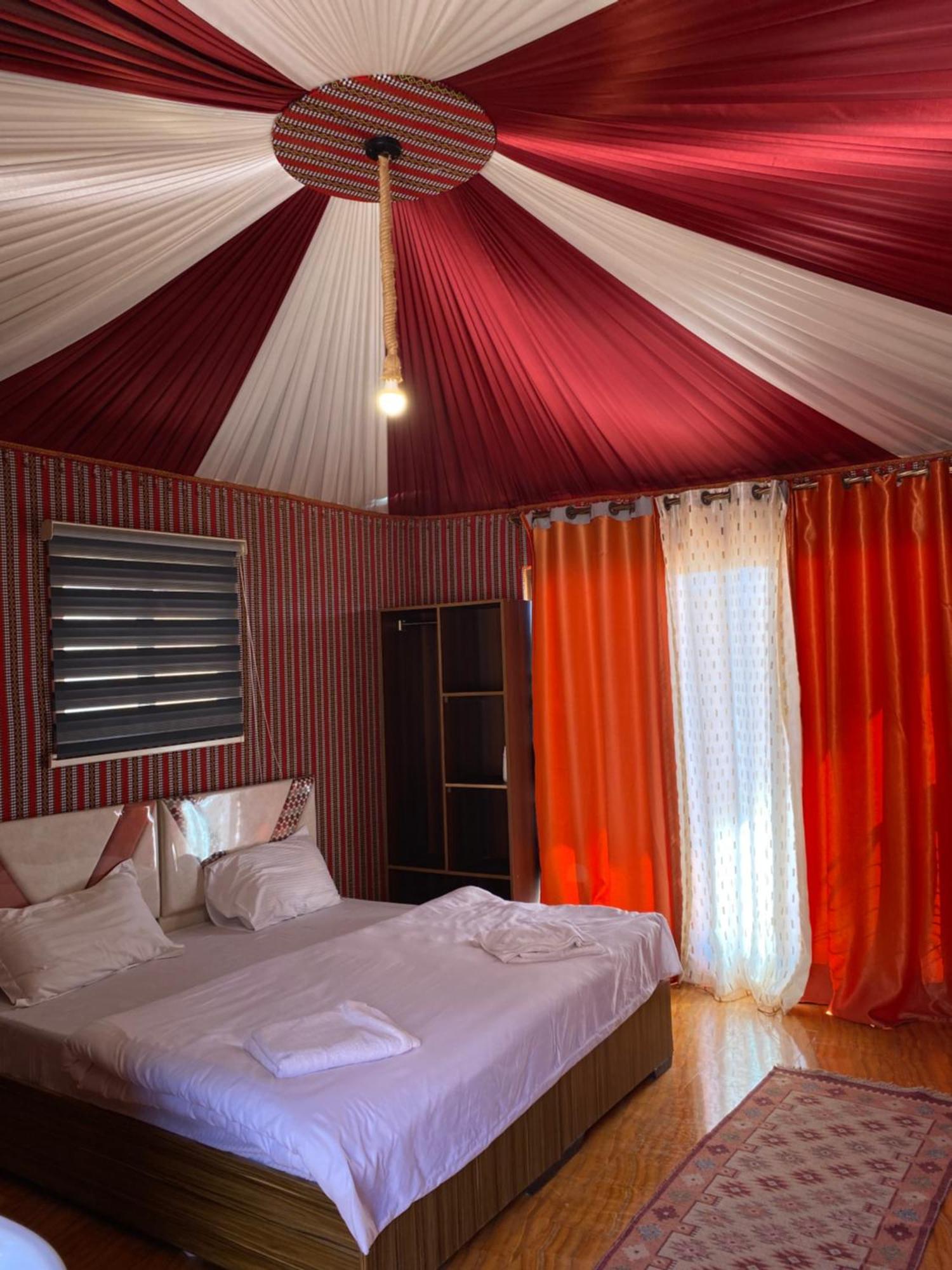 Rum Flower Bubbles Luxury Camp وادي رم المظهر الخارجي الصورة
